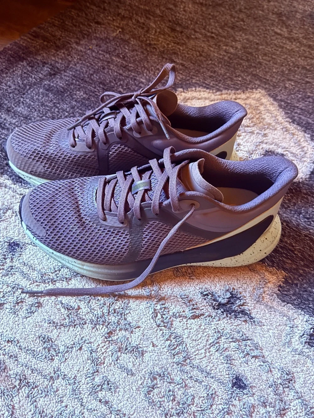 Lululemon Athletic Blissful Running Shoes - Mauve like new